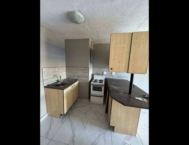 1 BEDROOM APARTMENT FOR SALE IN ARCADIA